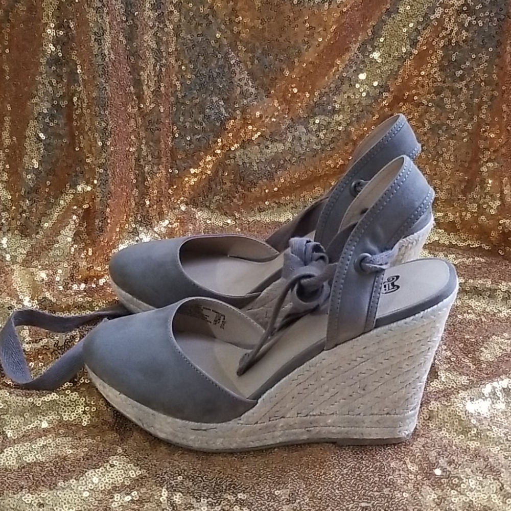 Wedges - Picture 3 of 3